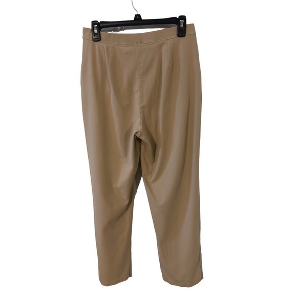 LL Bean Perfect Fit Straight Leg Pull On Business Casual Pocketed Tan Pants M - Picture 8 of 12